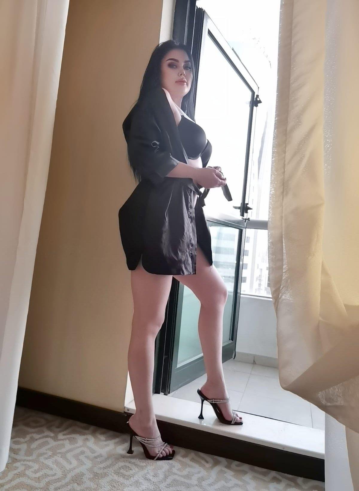 Lucknow call girl service provide relief to sex crazy men! | TugaFace