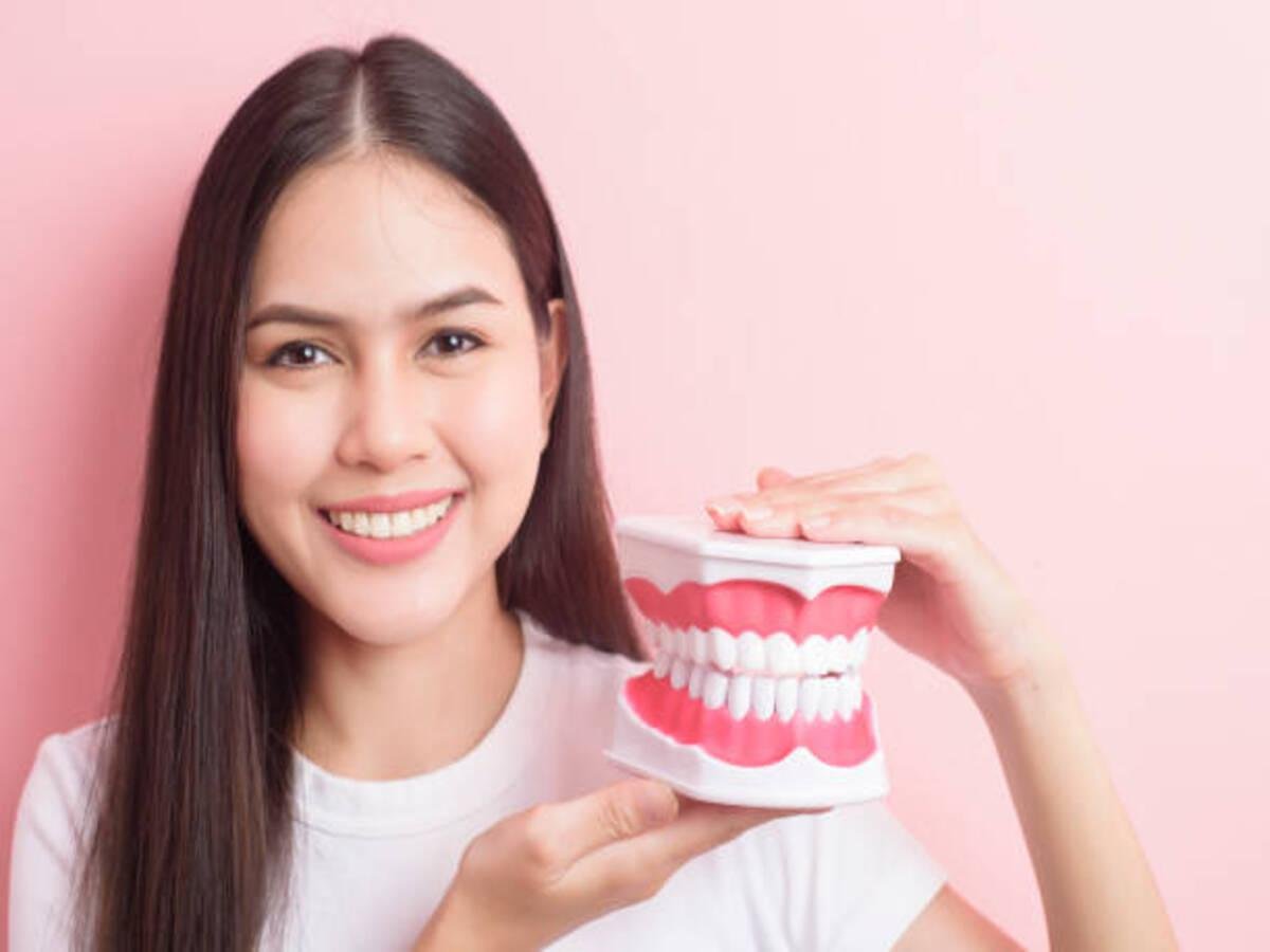 What Can Cause Dentures to Become Uncomfortable or Loose? |...
